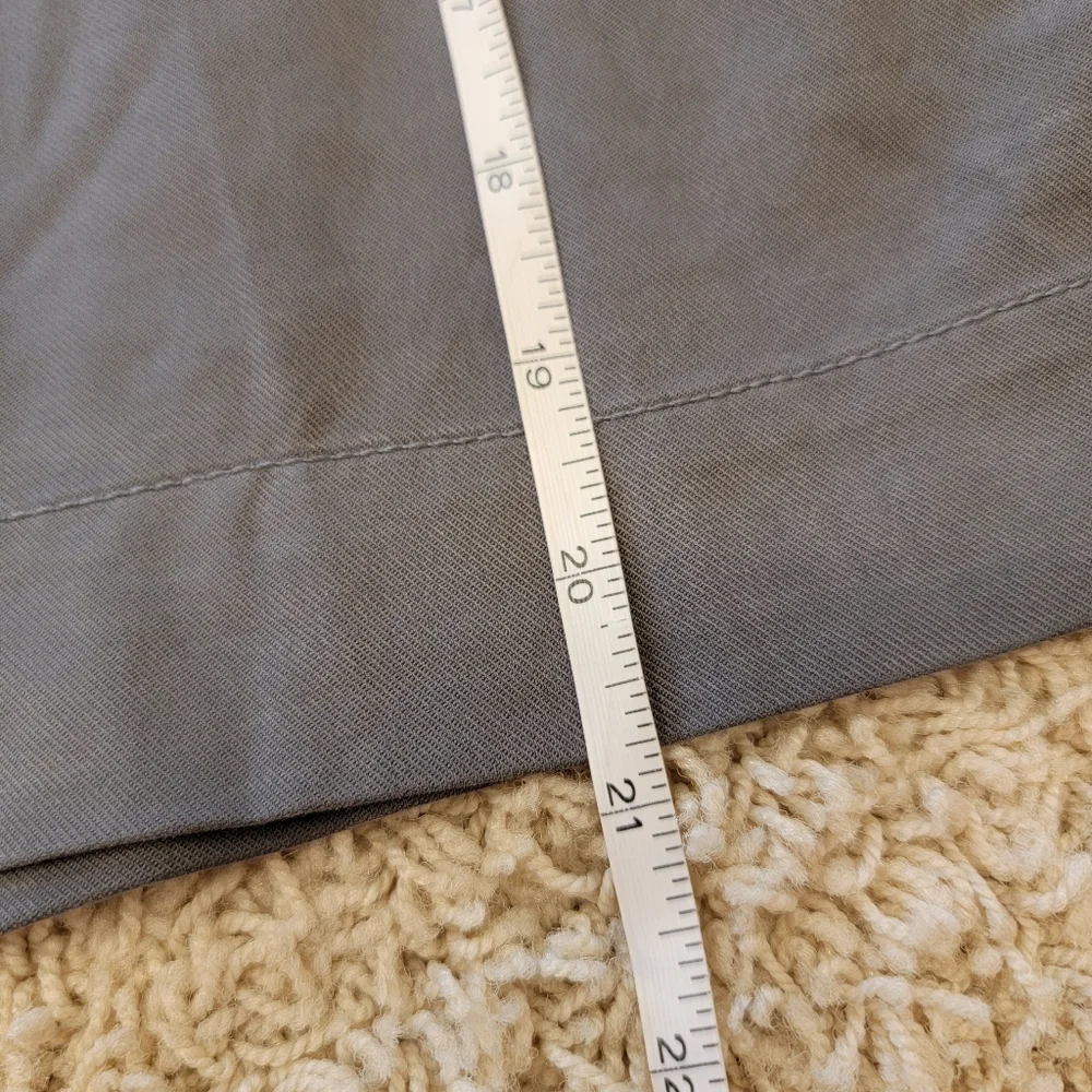 Tommy Bahama Men's Shorts Gray Size 36 NWOT